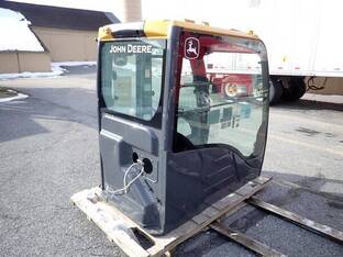 2021 John Deere 345GLC