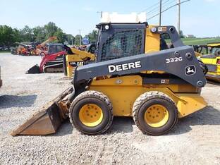 2018 John Deere 332G