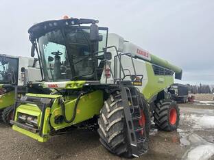 2023 Claas LEXION 7400