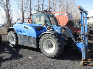 2017 New Holland LM7.42