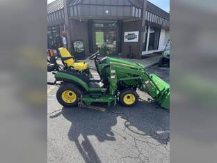 2015 John Deere 1025R