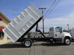 2019 International 4300 CHIPPER