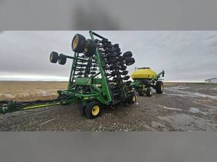 2014 John Deere 1890