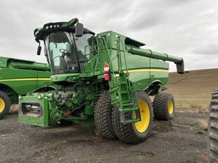 2021 John Deere S780
