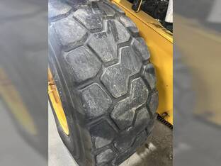 Continental EM-MASTER 20.5 R 25