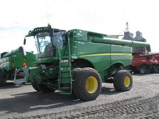 2013 John Deere S680