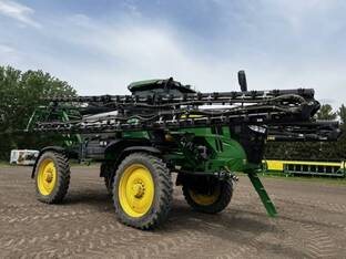 2022 John Deere 412R