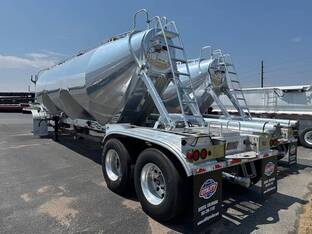 2018 Heil 1040 HEIL PNEUMATIC TANKER, SAND HOG TEE