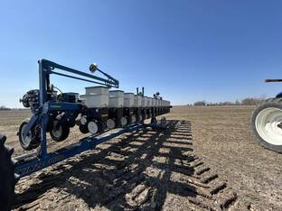 2011 Kinze 3600