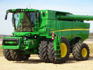 2024 John Deere S780