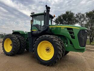 2011 John Deere 9230