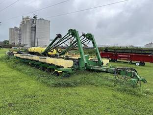 2001 John Deere 1770