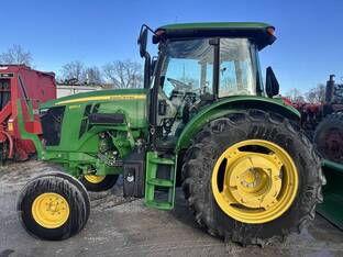 2015 John Deere 6120E