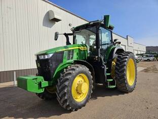 2020 John Deere 7R 330