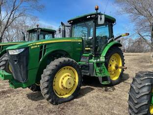 2014 John Deere 8235R