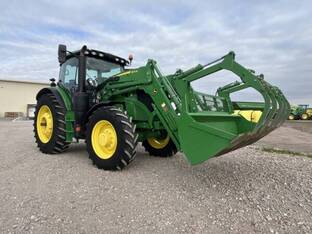 2023 John Deere 6R 155