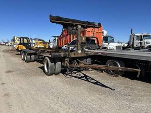 2009 Galbreath AP3A ROLL OFF TRAILER