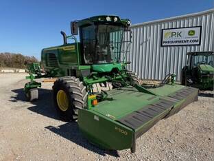 2022 John Deere W235M