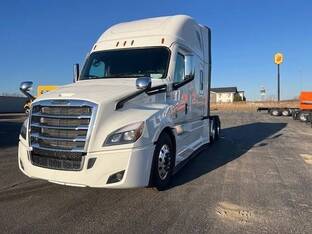 2026 Freightliner CASCADIA 126