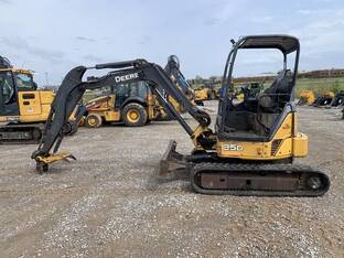 2005 John Deere 35D