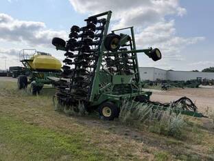 2003 John Deere 1890