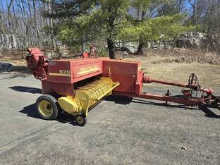 1994 New Holland 570