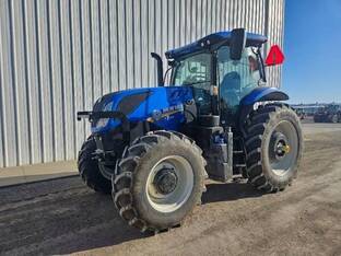 2025 New Holland T7.210