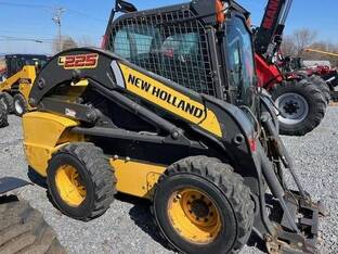 2012 New Holland L225
