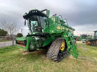 2022 John Deere X9 1100