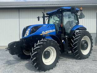 2017 New Holland T7.210
