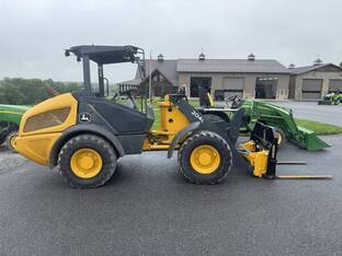 2015 John Deere 204L