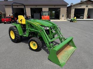 2014 John Deere 3046R