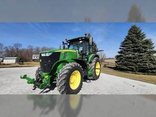 2014 John Deere 7230R