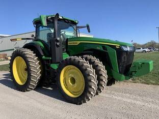 2020 John Deere 8R 250