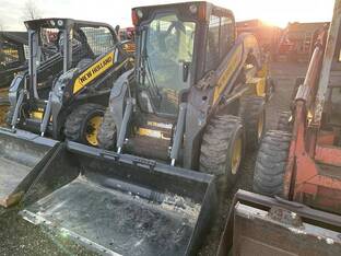 2020 New Holland L228