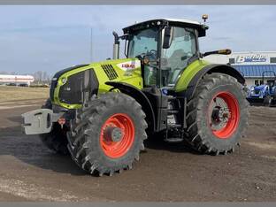 2023 Claas AXION 880