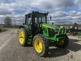2022 John Deere 6110M