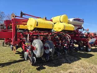2013 Massey-Ferguson 8800