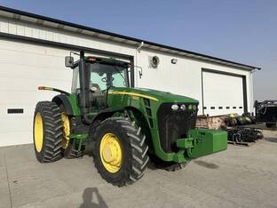 2007 John Deere 8230