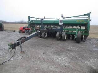 2001 John Deere 1530