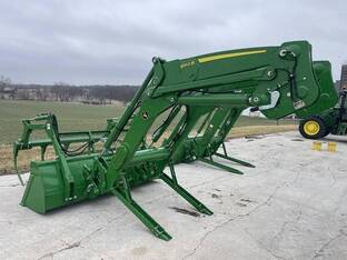 2023 John Deere 660R