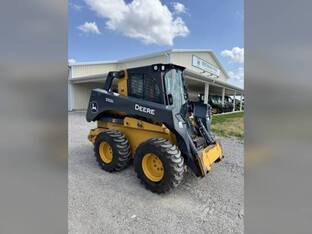 2022 John Deere 332G