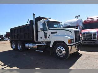 2013 Mack PINNACLE CHU613