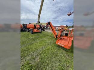 2019 JLG 460SJ