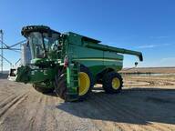 2023 John Deere S790