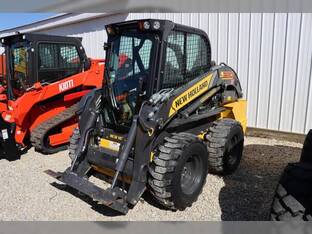 2022 New Holland L320