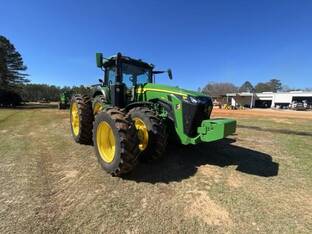 2023 John Deere 8R 340