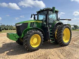 2023 John Deere 7R 210