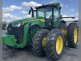 2023 John Deere 8R 340