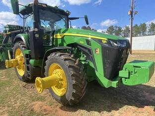 2023 John Deere 8R 250